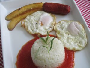 Arroz con chorizo y huevo: un plato completo