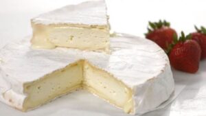 El queso brie: ¿se come con o sin cáscara?
